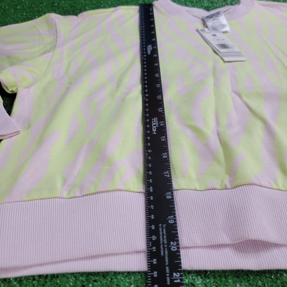 Adidas Women's Tiger Striped Sweatshirt Size Medium Yellow Pink 100% Cotton New - Picture 5 of 8